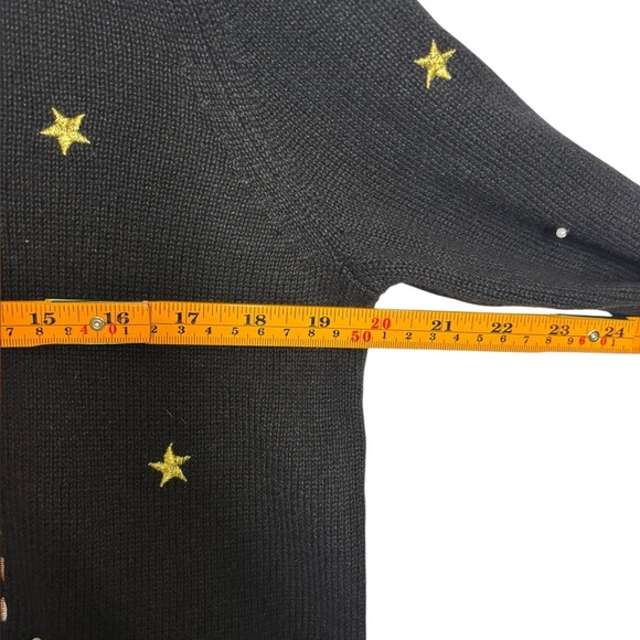 Reference Point Women’s Ugly Christmas Sweater Winter Scene Size Medium - Picture 8 of 10